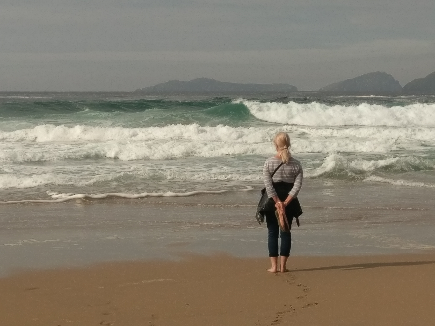 Dingle
        Beach